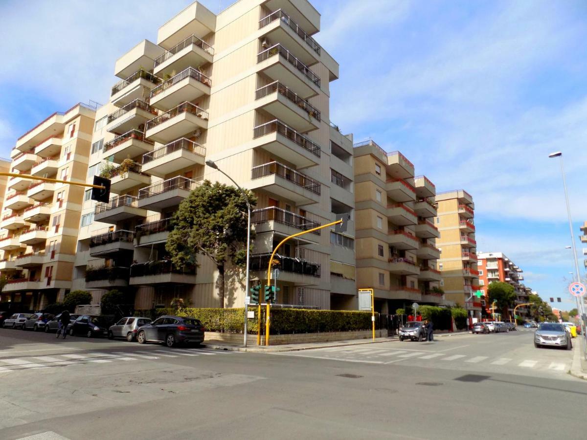 77 Apartament Bari